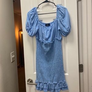 Vici form fitting midi dress